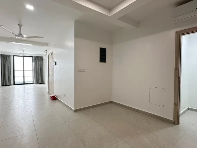 Brand new unfurnished 3 bedroom apartments in Fiyaathoshi Magu, Maafannu, Male' on the 3rd and 5th floors of a residential building. A photo of the living area and store room.