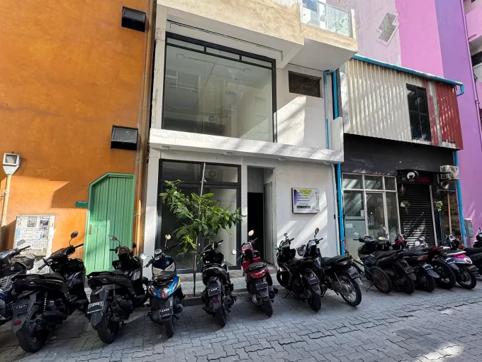 Commercial shop space in Lonuziyaaraiy Magu, Ground and First Floors, Galolhu, Male'. A photo of the building facade.